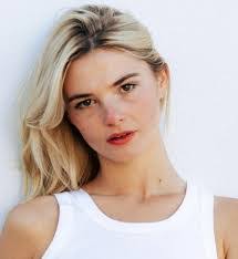 Stefanie Scott's Instagram, Twitter & Facebook