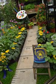 33 Sweet Simple School Garden Design Ideas Gardendesign Gardenideas Gardeningtips Kids Gardening Projects Gardening For Kids Backyard Diy Projects
