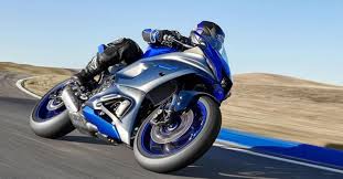 This is the first leak photo of yamaha yzf r7 autobala. New Yamaha R7 2021 The Super Sports Car That Is Inspired By The Legend Arrives Breaking Latest News