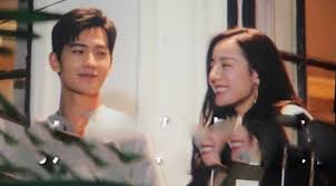 Hơn thế nữa, dương dương cũng là hình mẫu hoàn hảo trong lòng cố mạn khi anh từng thể hiện rất thành công vai tiêu nại trong yêu em từ cái nhìn đầu tiên. áº£nh Háº­u TrÆ°á»ng Cá»§a Ä'á»‹ch Lá»‡ Nhiá»‡t Ba Va DÆ°Æ¡ng DÆ°Æ¡ng Phim áº£nh