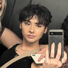 Creepy pants Carl. The man, the legend.