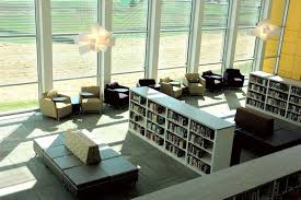 Waukee High School Waukee Ia Swift Lounge In Collaborative Open Space Area Nationaloffice Fu Office Interiors School Library Design Education Inspiration