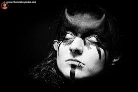 Fox Henderson (@TheMonkeyRodeo)