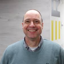 Damon Arnold's Instagram, Twitter & Facebook