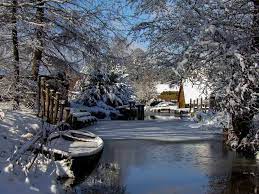 Ab burg und lübbenau im spreewald werden regelmäßig winter kahnfahrten angeboten, aber auch ab anderen kahnfährhäfen können sie auf. Kahnfahrt Spreewald Winterkahnfahrt