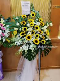 pin on floral arrangement