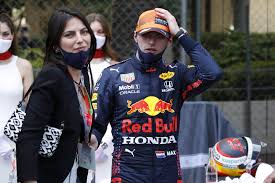 Max verstappen has accused lewis hamilton of being disrespectful and unsportsmanlike following their collision in the british grand prix. Kelly Piquet Das Ist Die Freundin Von Max Verstappen Mannersache