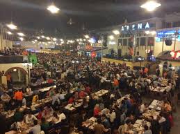Publicul, care o cunoaste foarte bine pe finalista de la vocea romaniei. Nice Athmosfere Picture Of Beraria H Bucharest Tripadvisor