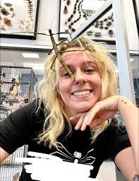 What is the ideal sizing of a stick for a 5'9" person?