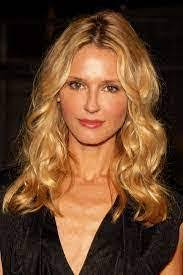 Danielle Arlotta's Instagram, Twitter & Facebook