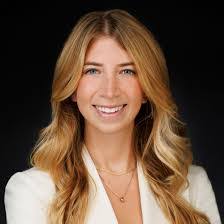 Tara Wolfson's Instagram, Twitter & Facebook