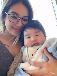 Chân dung con gái danh hài Bảo Chung đang gây sốt với chuyện mang bầu ở  tuổi 18, nằm trong số 1% hiếm gặp