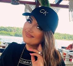 GALERIE FOTO: Nepoata lui Mircea Sandu ”a înmormântat doi logodnici”, iar  soțul a părăsit-o pentru altă femeie: ”E șocant”