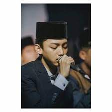  30 Gus Azmi Ideas Baju Putih Instagram Selebriti