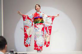 Japanese has three completely separate sets of characters, called kanji, hiragana, and katakana, that are used in reading and writing. Kimono Of Turkey Imagine Oneworld Kimono Project Facebook