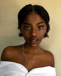 Growing up, every image depicted around me gave the message that most dark girls were ugly. Reabetswe Fila Ranamane En Instagram Tholo Pretty Black Girls Dark Skin Beauty Beautiful Black Girl