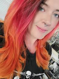 I dyed my hair and it's giving me all the fall and Halloween feels!!