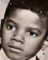 Who remembers this legend? 😂😎 I actually have a bit of work from when i  was a child.... "Who is your hero?"... My answer.. "Michael fish" 🤣