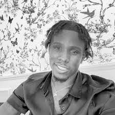 Annie Batchelder's Instagram, Twitter & Facebook