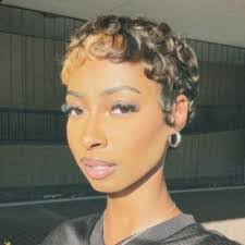 Heather Stubblefield's Instagram, Twitter & Facebook