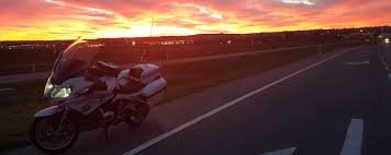 Serious crash causes freeway chaos. Sapol Traffic