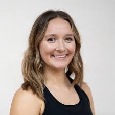 Carly Cline's Instagram, Twitter & Facebook