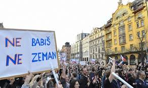 Března 2021 na václavském náměstí v praze iniciativa my společně. Cesko Neni Firma V Praze Probehla Dalsi Demonstrace Proti Babisovi Euro Cz