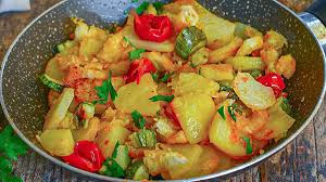 Poelee De Pommes De Terres Et Courgettes Recette En 2020 Recettes De Cuisine Repas Facile Pomme De Terre
