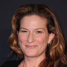 Gina Morrison's Instagram, Twitter & Facebook