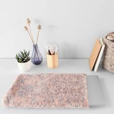 Ein schicker, neuer teppich fürs kinderzimmer? Anleitung 493 0 Strickfilz Oder Hakelfilz Laptophulle Aus Creative Filz Print Von Rico Design 2 Versch Farben