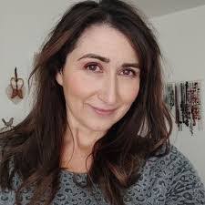 Mercedes Perez's Instagram, Twitter & Facebook