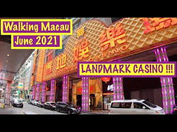 Jun 25, 2021 · 其中一隻暴跌的新東方(01797 / 9901)最近亦股價反彈，恰好其正在展開「線下」策略，香港經驗也絕對用得上，例如在香港開新校等等⋯之不過，當中還需要一位有相關履歷的人穿針引線。這個人本身亦最好有一定財富資本，而坐擁多個豪宅物業的張建宗離職後. 4k Walking Macau 2021 Landmark Casino New Orient Landmark Hotel æ–°æ±æ–¹ç½®åœ°é…'åº—china ä¸­åœ‹æ¾³é–€ Youtube