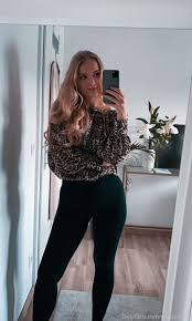 Onlyfans hot Juicy-tales tiktok porn pictures