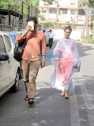 Fatima Sana Shaikh Spotted At Aamir Khan S House In Bandra 3 Fatima Sana Shaikh Images Bollywood Hungama Watch to know more.#loksabhaelection2019 #aamirkhan #kiranrao #aamirkhanwifekiranrao. bollywood hungama