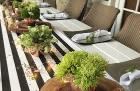 This black and white tropical decor is perfect those who love chic modern decor but still want to have fun! 5 Essential Dinner Party Decoration Tips Meal And A Spiel