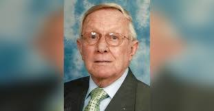 Hazel Peay's Instagram, Twitter & Facebook