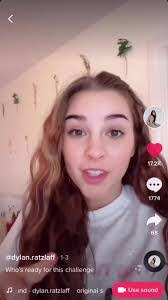 Kelly Ratzlaff's Instagram, Twitter & Facebook