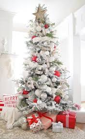 It could look amazing when used on the walls of your house, where the white gains an added red and green evokes images of christmas and families gathering around an open hearth. 63 Red And Silver Xmas Tree Ideas Christmas Decorations Xmas Tree Christmas Tree