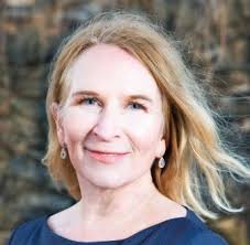 Kim Mcgreal's Instagram, Twitter & Facebook