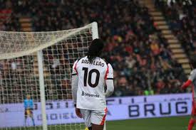 Técnico do Milan confirma ausência de Rafael Leão e deixa futuro do jogador em aberto