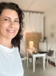 🌿 **Why Join as a Representative?** You don't have to be the Issue Holder  to experience transformation. Representing in a Family Constellation can  offer deep insight, emotional release, and a powerful