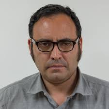 Hola, querido poeta Fernando Rendón. El Festival de Medellín nació cuando  la gente necesitaba un apoyo espiritual como la poesía para guiarlos hacia  la bondad y el humanismo. Todos los colombianos deberían