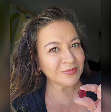 Good morning, Saturday! LMK if you're with me this morning!!! ☀️ ☀️ ☀️  Starting off as strong with a brand new Dokotoo top with the cutest details  for $8!😱😱 Find it 👇👇