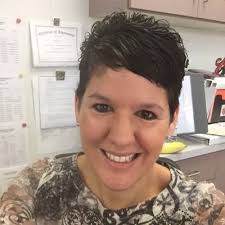 Renee Parr's Instagram, Twitter & Facebook