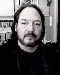 Bruce Hatch's Instagram, Twitter & Facebook