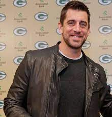 Pin By Marti On Fantabulous Pack Aaron Rogers Aaron Rodgers Green Bay Packers Football