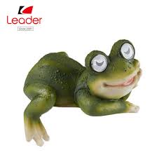 Have you truly hoped that one day you would drop a frog statue and then snowmen were inside? Solar Garden Statue Of Frog With Solar Light Eyes Outdoor Lawn Decor Garden Frog Figurine China Frog Figurine And Resin Frog Price Made In China Com