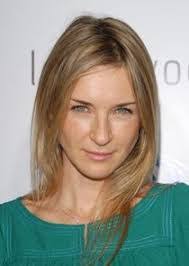 Kelly Ludlow's Instagram, Twitter & Facebook