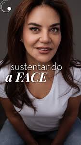 Quem nunca se olhou no espelho e deu aquela “puxadinha” no rosto para ter  um contorno mais bonito?, ‌, A boa notícia é que contamos com fios  revolucionários, que trazem um efeito instantâneo de ...