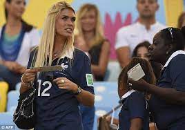 Ante los múltiples reclamos, pitana pidió ayuda al var, quienes terminaron validando el gol de la en primera medida, una voz en off del video explica por qué está bien que pitana hubiera seguido con el. France 0 1 Germany World Cup 2014 Match Report Mats Hummels Header Seals Fourth Consecutive Semi Final For Low S Side Daily Mail Online